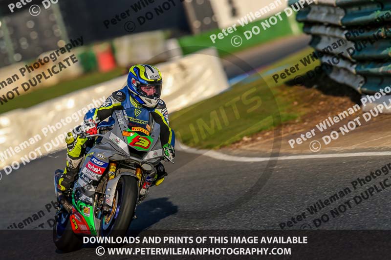 PJM Wedding Photography;enduro digital images;event digital images;eventdigitalimages;mallory park;mallory park photographs;mallory park trackday;mallory park trackday photographs;no limits trackdays;peter wileman photography;racing digital images;trackday digital images;trackday photos